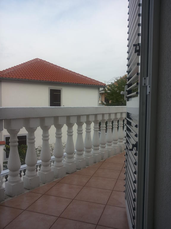 Apartments Villa Dalmatina Vodice Zimmer foto