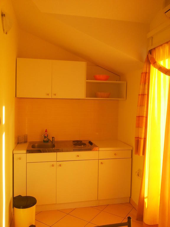 Apartments Villa Dalmatina Vodice Zimmer foto
